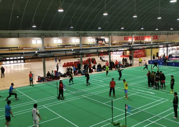 北京市西城區(qū)小學(xué)再添標準化運動場地